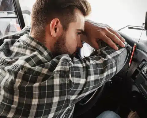 Truck drivers indeed face unique stressors due to the responsibilities and challenges associated with operating large vehicles on highways. Here are several ways to reduce stress levels for truck drivers and the benefits.