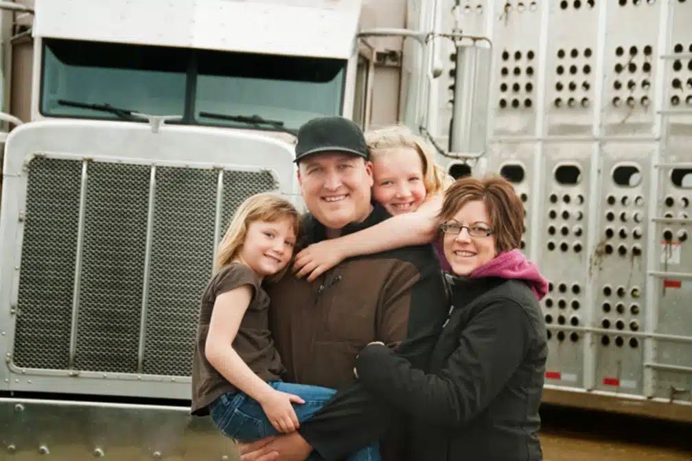 Truck Driver News - Ways Truck Drivers Can Strengthen Family Relationships