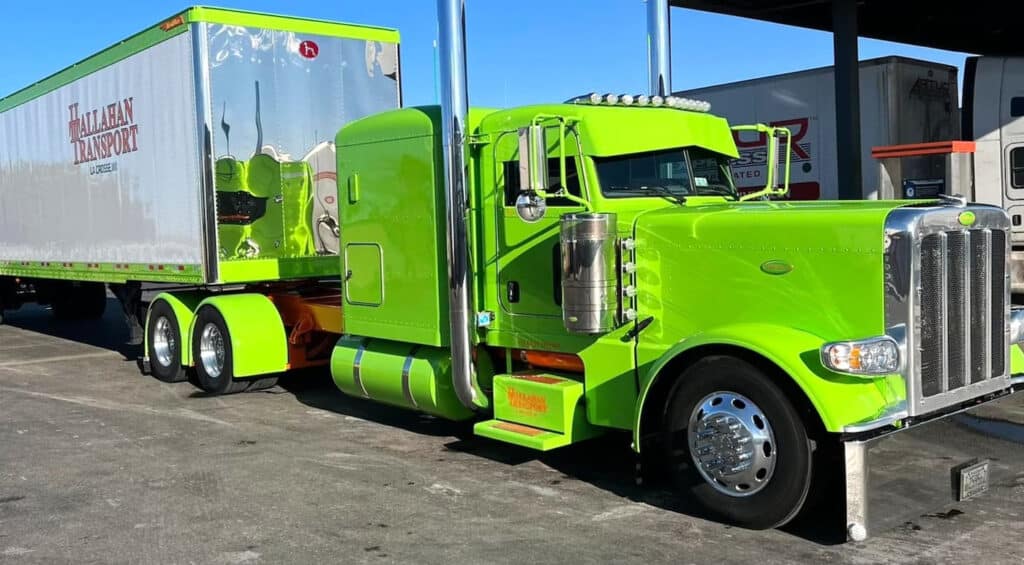 Big Rig: Custom Champs: 'Joke's on You' 389 - A Truck with a Storied Legacy