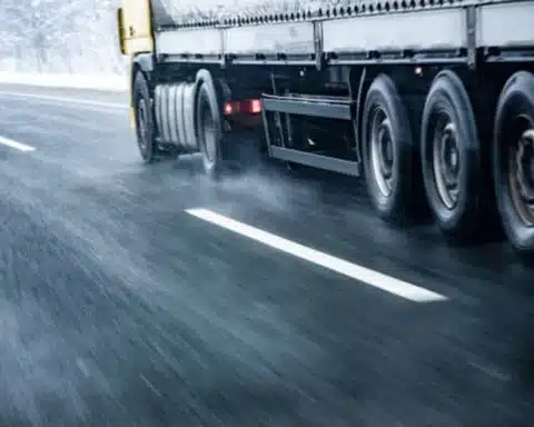 Truck Driver News - Trucking Safety Debate - Auto Emergency Braking Systems