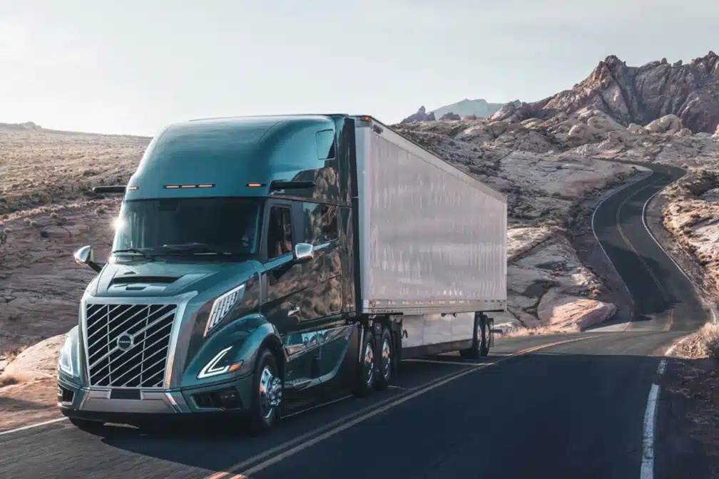 Volvo Reconceptualizes VNL Class 8 with Future Tech in Mind