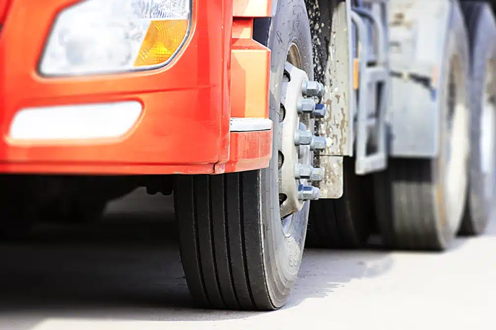 Truck Driver News - Brake Issues: What to Look For to Stay Safe