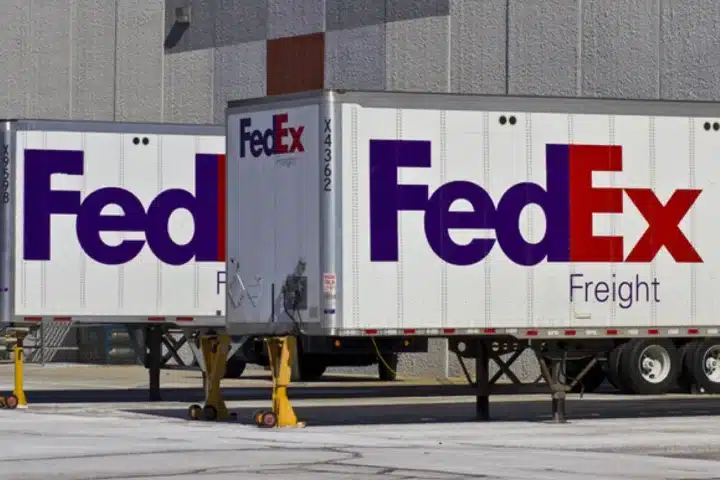 Truck Driver News - FedEx Argues Costs will Surge Due to Trucker Break Waivers
