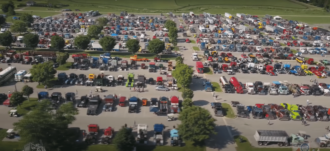 Huge Audience at American Truck Historical Society Show