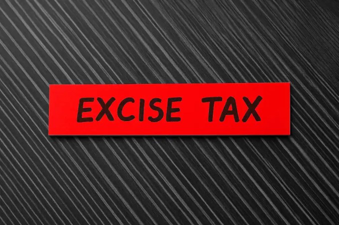 Research from ATRI shows repealing the truck federal excise tax could cut emissions, improve safety, and speed adoption of cleaner, advanced trucking equipment.