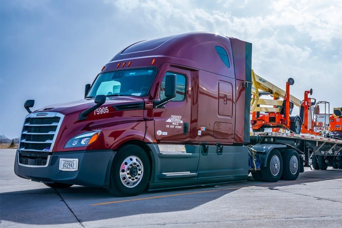 Hunt Transportation evolved into a premier flatbed and specialized carrier.