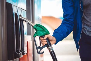 Diesel prices keep surging across the U.S., with regional spikes and higher fuel costs forcing truckers to adjust routes, loads, and daily operations.