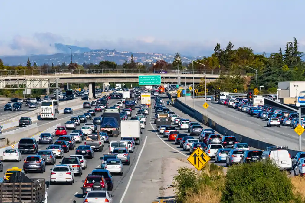 California approves new rules allowing heavy-duty autonomous trucks to begin freight testing and deployment under expanded DMV oversight.