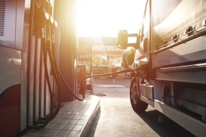 Diesel Prices rise to $5.643 per gallon after a 24-cent jump, driven by global oil disruptions and supply concerns linked to the Strait of Hormuz closure.