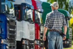 Types of trucking jobs and how to choose, including pay, home time, CDL needs, and key factors drivers consider when selecting a trucking career path.