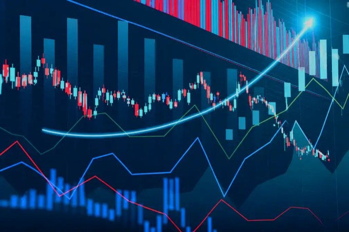 Spot Market rates climbed across dry van, refrigerated, and flatbed freight in week 17 as broker-posted pricing reached another record high.
