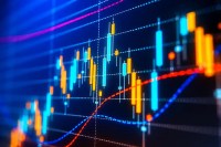 Spot Market rates climbed again ahead of Memorial Day, with dry van, refrigerated, and flatbed freight posting strong gains across the U.S. during week 19.