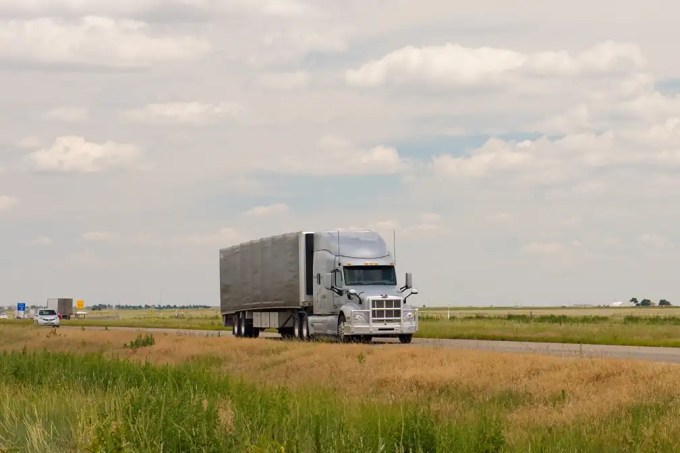 CDL testing in Texas is now conducted only in English as DPS updates knowledge exam requirements to align with federal standards for truck drivers.