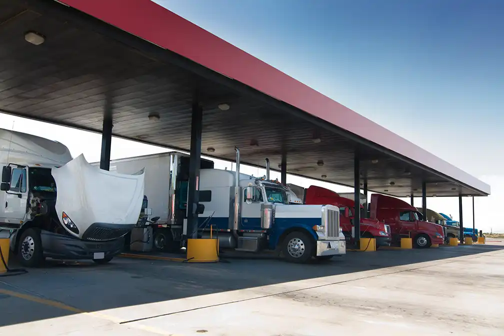 Diesel Prices Now Down for Third Straight Week - Truck Driver News Diesel prices dropped to a national average of .668 per gallon, marking a third straight weekly decline, according to the latest EIA data.