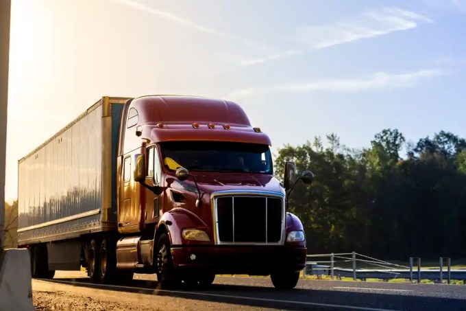 UCR fee planning talks for 2027 and 2028 could shape future registration costs for owner-operators, small carriers, and trucking businesses.