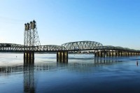 I-5 bridge replacement project advances after federal approvals, signaling future traffic & freight planning impacts for truck drivers in Oregon and Washington.