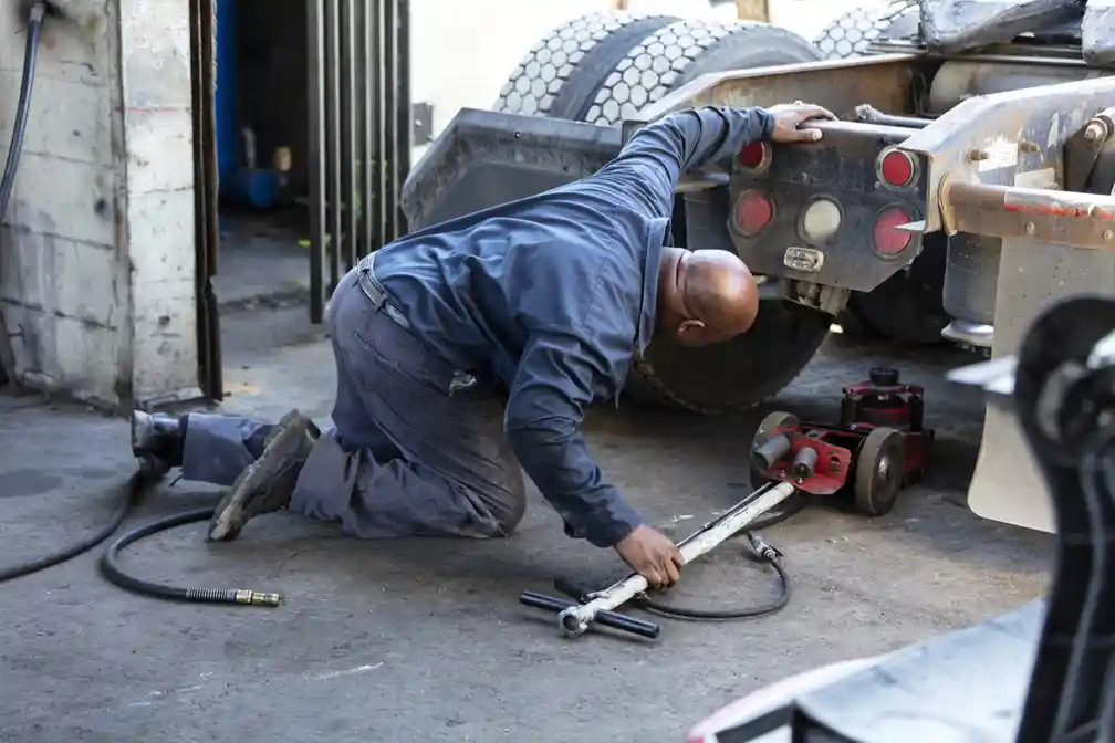 FMCSA seeks truck driver input on truck maintenance paperwork that affects nearly 5.8 million drivers and creates millions of work hours each year.