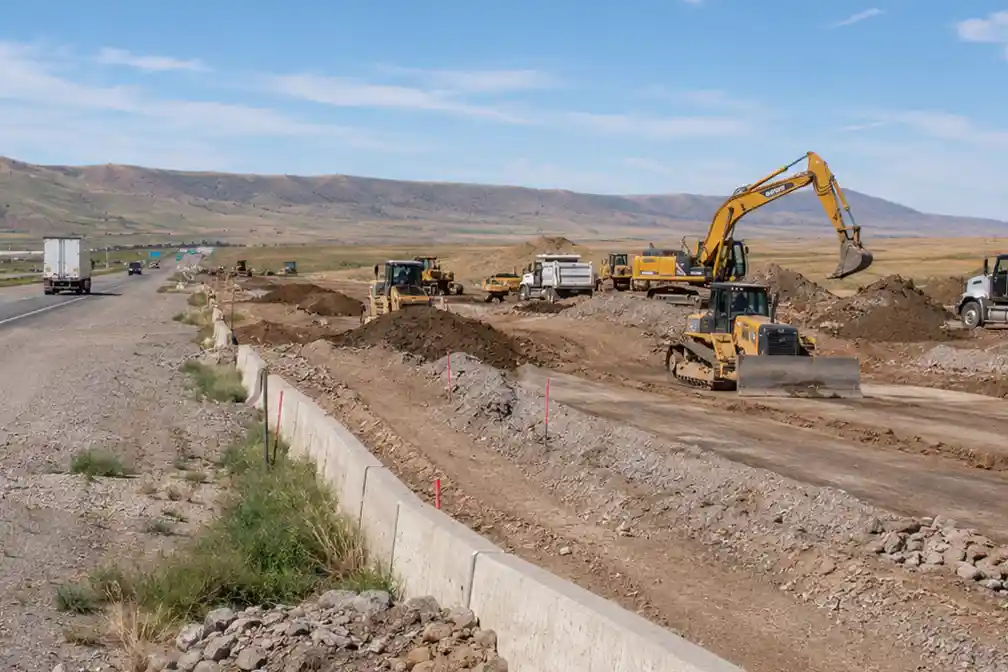 Truck Parking Expansion Now Begins on I-80 in Wyoming - Truck Driver News Wyoming closes truck parking along I-80 near Evanston, WY now through October as work begins on a million expansion project adding about 365 parking spaces.