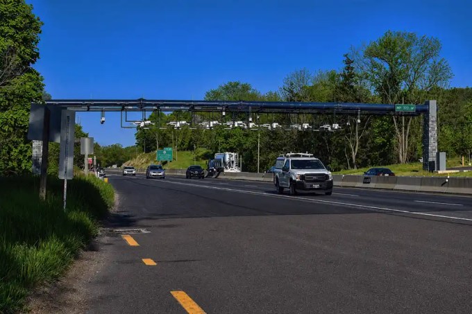 Turnpike Toll Rates will increase 3.5% in 2027 after approval by the Pennsylvania Turnpike Commission, affecting commercial trucks and other vehicles.
