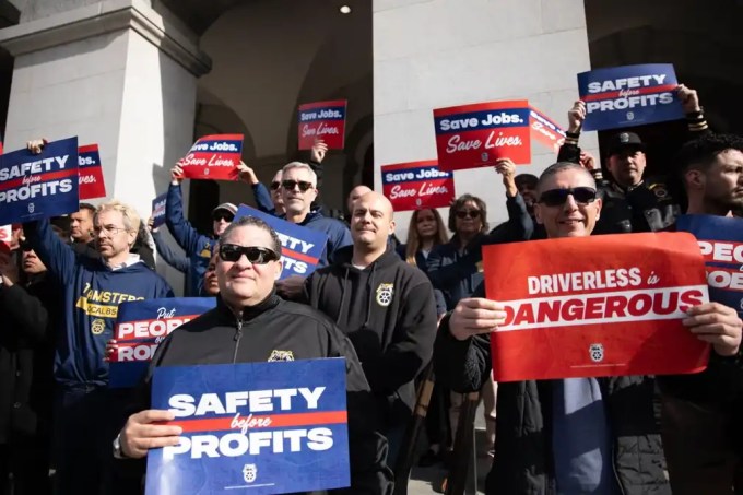 Driverless Trucks are at the center of a new Teamsters lawsuit challenging California DMV regulations for autonomous heavy-duty truck testing.
