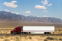 FMCSA is advancing two Hours of Service pilot programs testing flexible sleeper berth splits and pauses to the 14-hour driving window.