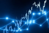 Spot Market rates were mixed as dry van and flatbed rates increased, reefer rates fell, and diesel prices remained elevated despite a weekly decline.