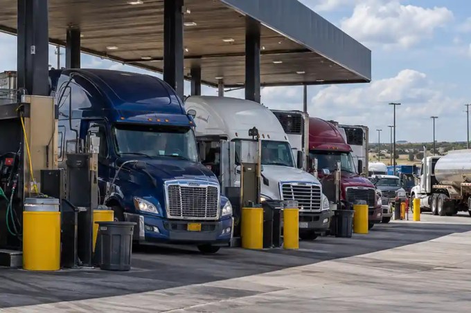 Texas eases dyed fuel and some truck weight rules as the diesel shortage drives up costs and puts added pressure on independent truck drivers.