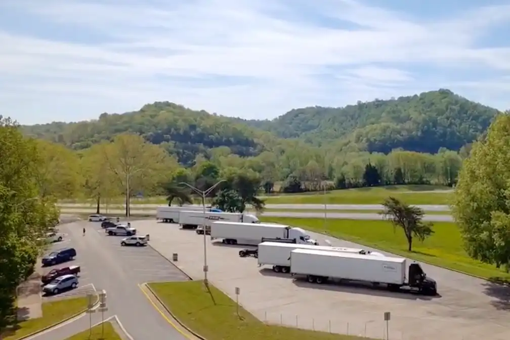 Truck Parking technology is now operating along Tennessee I-40, providing real-time space updates through roadside signs and in-cab ELD alerts.
