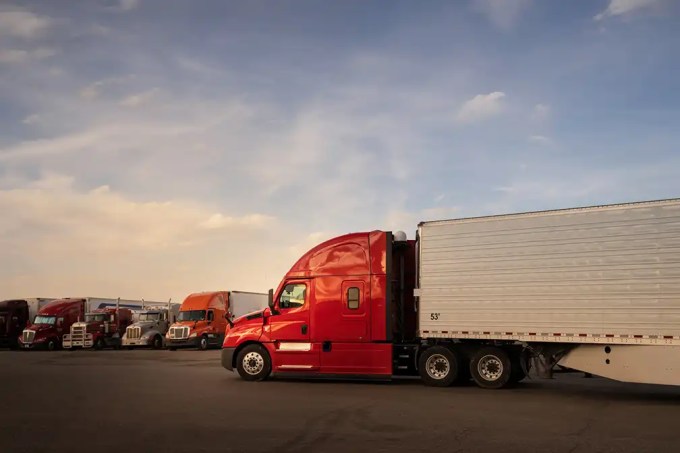 UCR Fees will increase an average of 20% in 2027, raising registration costs for owner-operators, motor carriers, brokers, and leasing companies.