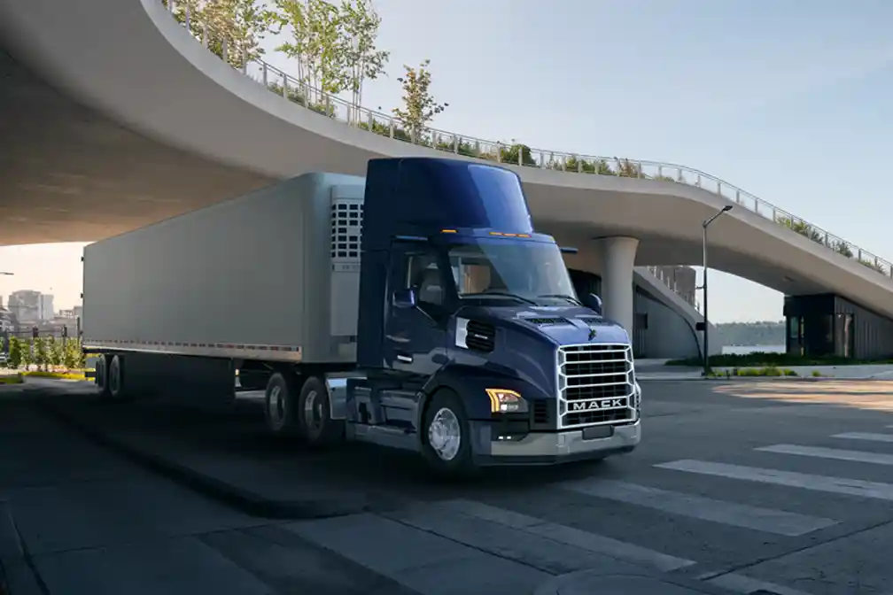 Mack recall affects 3,096 Anthem trucks and Pioneer trucks due to loose exterior truck parts that could create road hazards. Free truck repairs are planned.